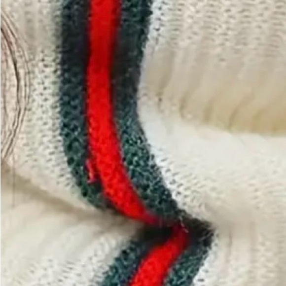 Stylish Neck Warmer - Picture 4 of 4